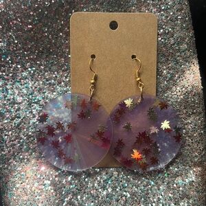 Purple with leaves lightweight earrings.